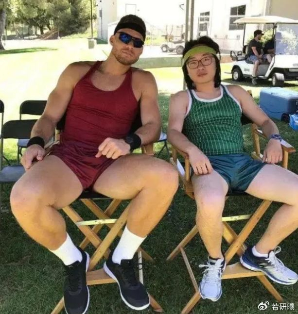 为何说普通人打不了NBA?看完这8张照片,你就有答案了|斯蒂芬·库里|奥尼尔|格里芬|凯文·杜兰特|金州勇士队_新浪体育_新浪新闻