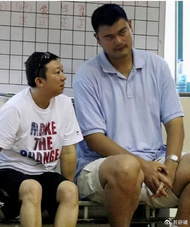 为何说普通人打不了NBA?看完这8张照片,你就有答案了|斯蒂芬·库里|奥尼尔|格里芬|凯文·杜兰特|金州勇士队_新浪体育_新浪新闻