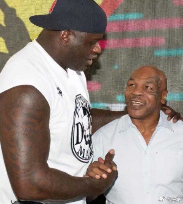 为何说普通人打不了NBA?看完这8张照片,你就有答案了|斯蒂芬·库里|奥尼尔|格里芬|凯文·杜兰特|金州勇士队_新浪体育_新浪新闻