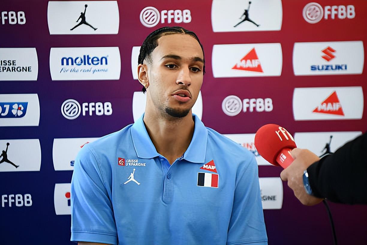 老鹰状元郎：我能够为法国队提供各种帮助，我们的目标是冠军