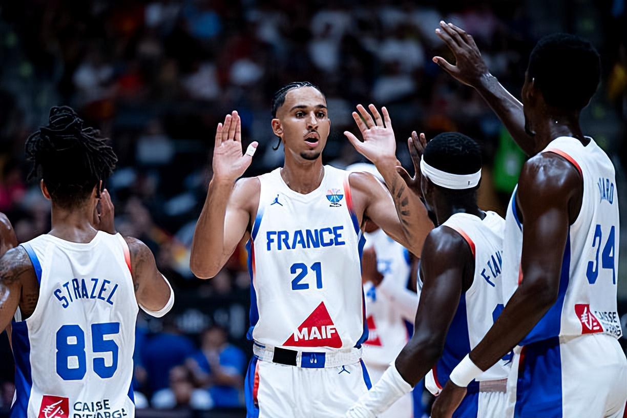 老鹰状元郎：我能够为法国队提供各种帮助，我们的目标是冠军